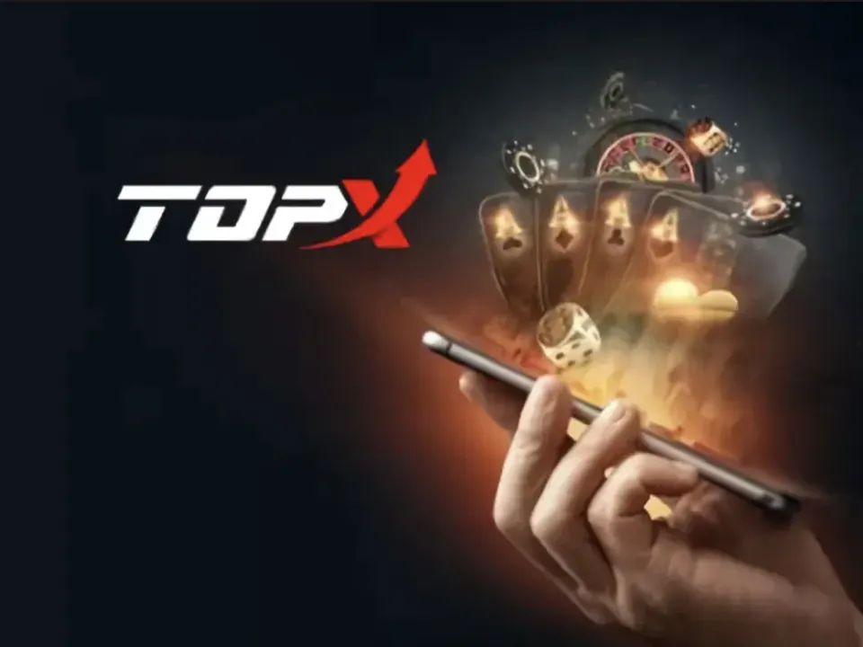 Mão segurando cartas e celular, ilustração do envio de documentos na verificação da TopX